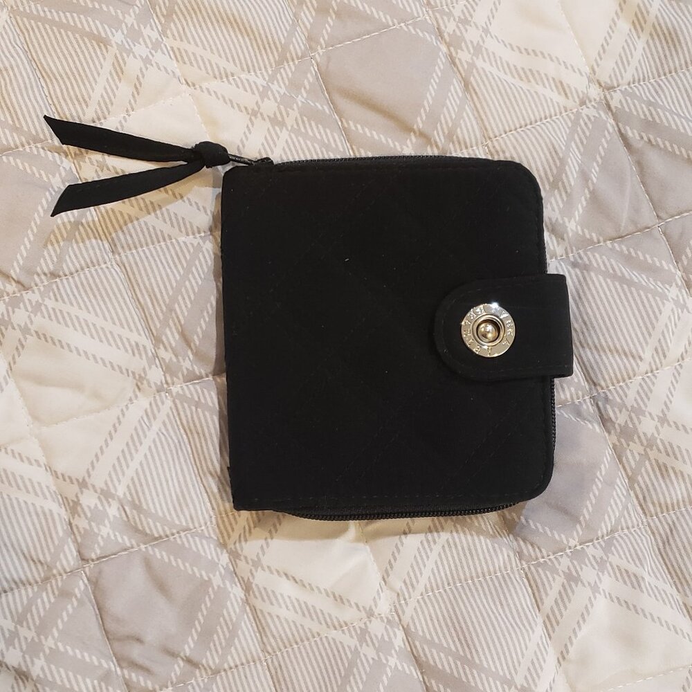 Vera Bradley Bifold Black Quilted Mini Wallet W/snap Closer Zip Coin